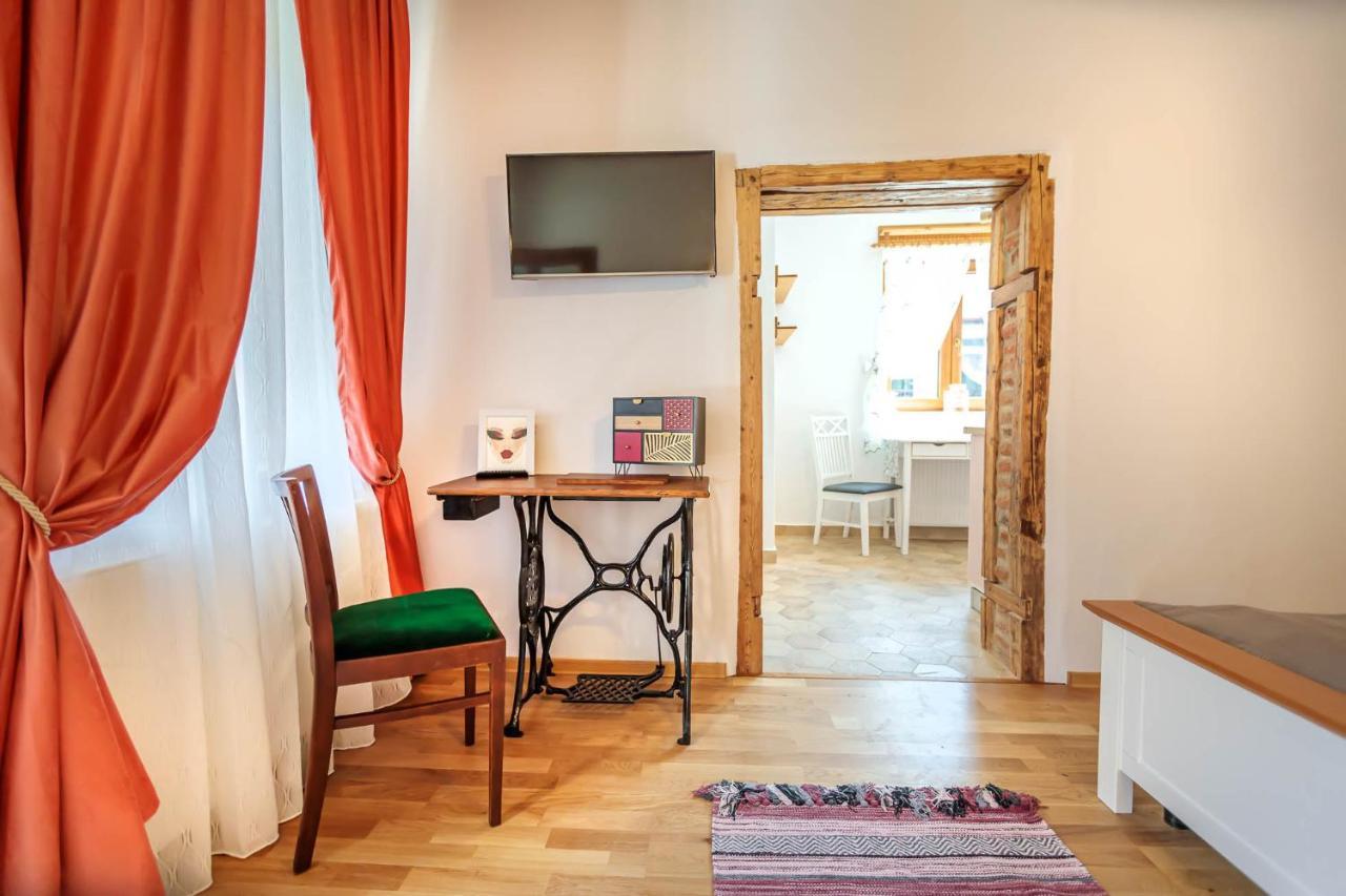 Saint John'S 22 Brasov Appartement Buitenkant foto