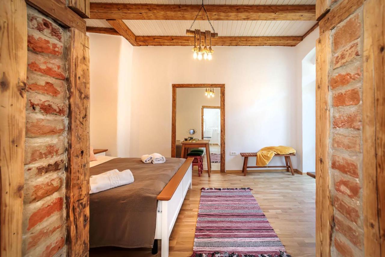 Saint John'S 22 Brasov Appartement Buitenkant foto