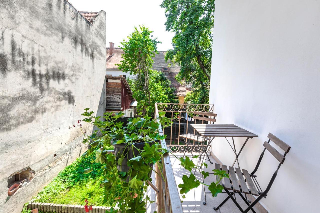 Saint John'S 22 Brasov Appartement Buitenkant foto