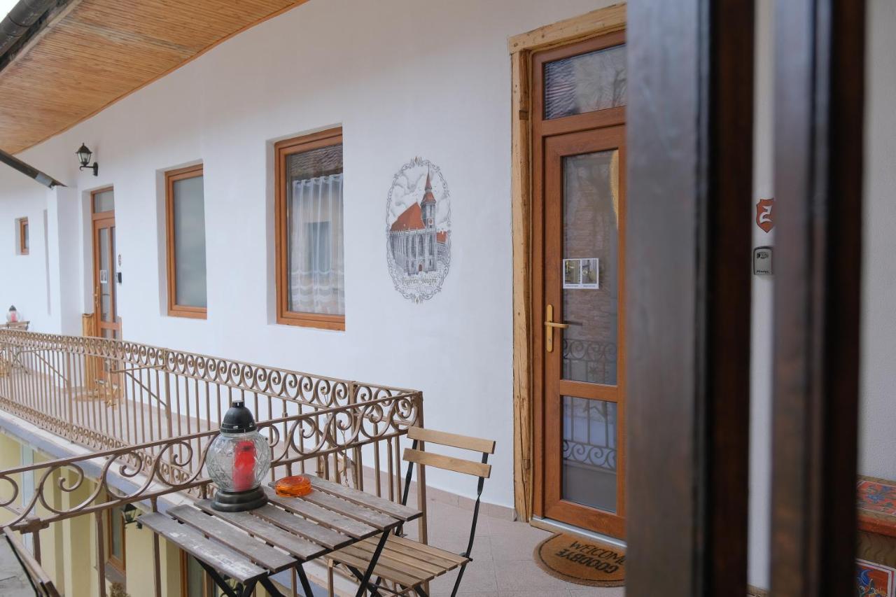 Saint John'S 22 Brasov Appartement Buitenkant foto