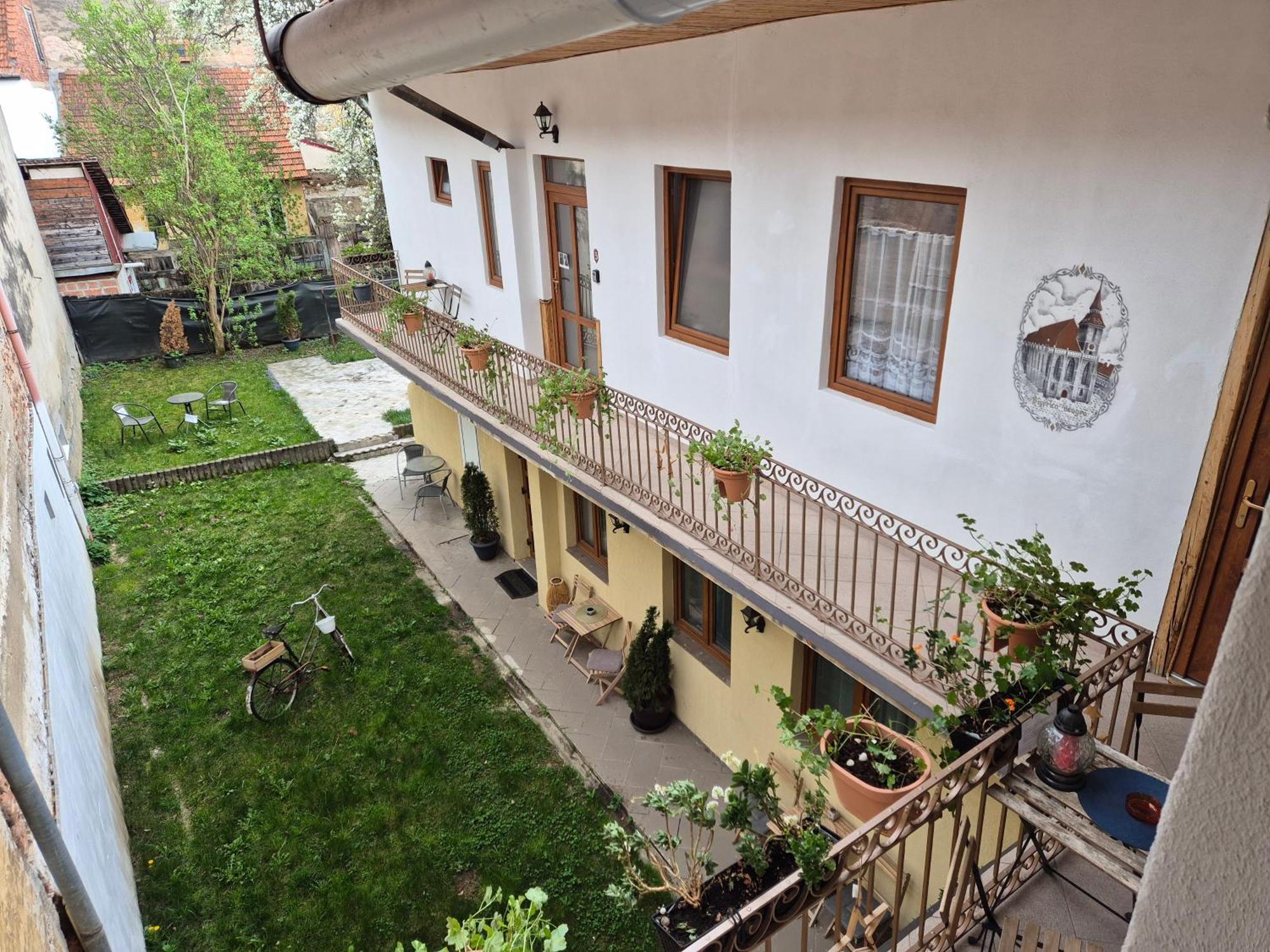 Saint John'S 22 Brasov Appartement Buitenkant foto