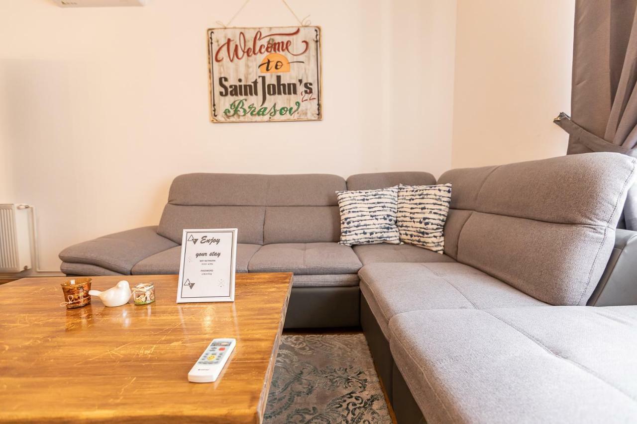 Saint John'S 22 Brasov Appartement Buitenkant foto