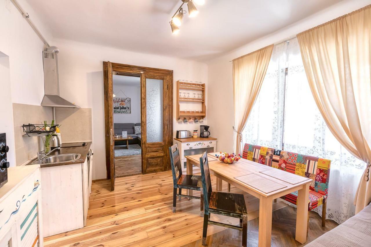 Saint John'S 22 Brasov Appartement Buitenkant foto