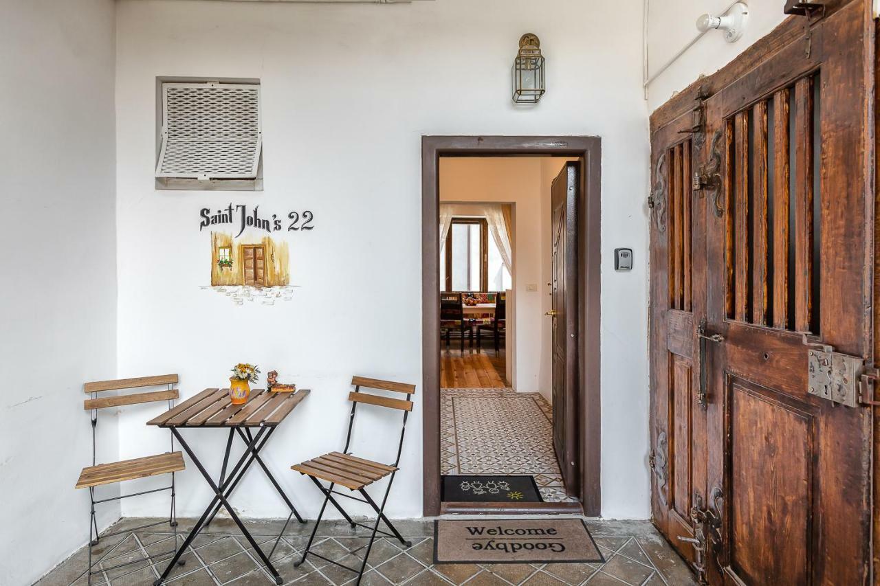 Saint John'S 22 Brasov Appartement Buitenkant foto