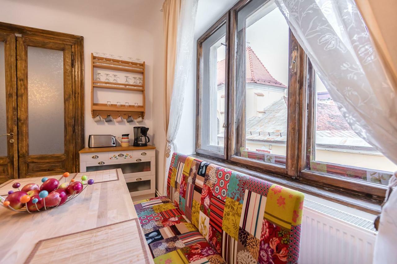 Saint John'S 22 Brasov Appartement Buitenkant foto